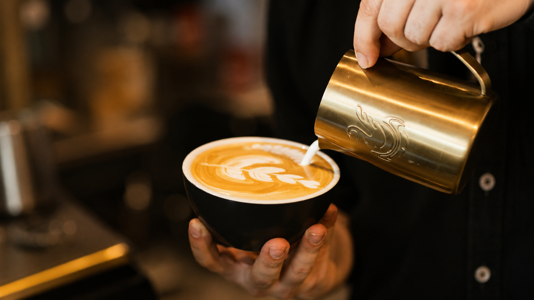 Milk Pitcher Guide: How Size and Spout Shape Affect Latte Art