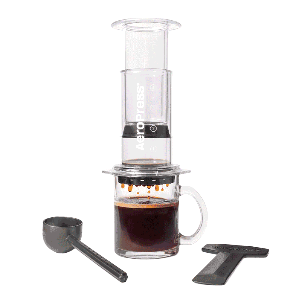 ماكينة صنع القهوة AeroPress – شفافة وملونة 