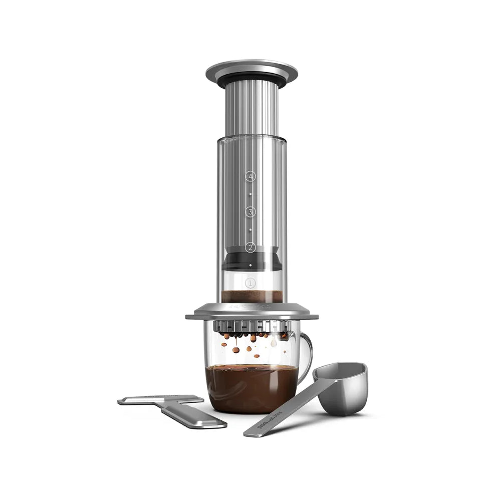صانعة القهوة AeroPress - الإصدار المميز