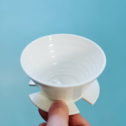 April Pour Over Ceramic Brewer – Manual Coffee Dripper