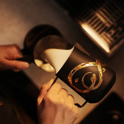 MHW-3Bomber Turbo Milk Pitcher 450ml - Serpent Collection