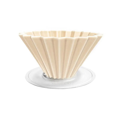 Origami Dripper M with Plastic Holder-matte beige